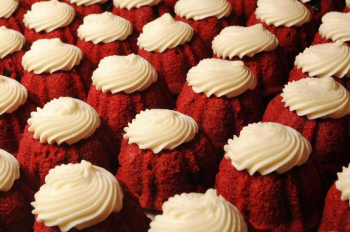 Nothing Bundt Cakes Franchise Information 2021 Cost Fees And Facts 