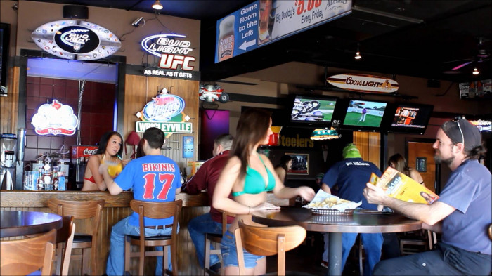 Bikinis Sports Bar And Grill Franchise Information 2021 Cost Fees And 