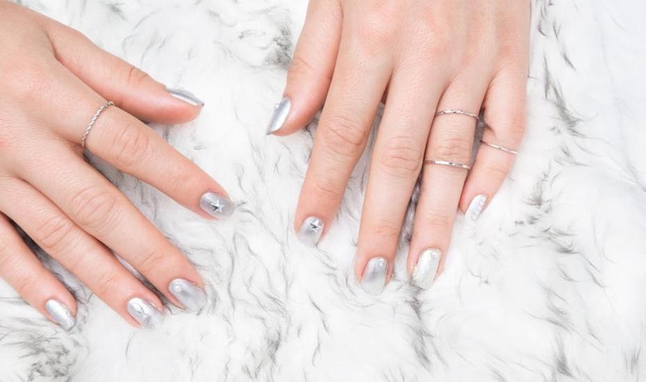 9 Things You Shouldn't Say When Getting A Manicure, According To Experts