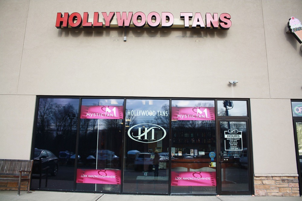 Hollywood Tans - Look Amazing Everywhere!